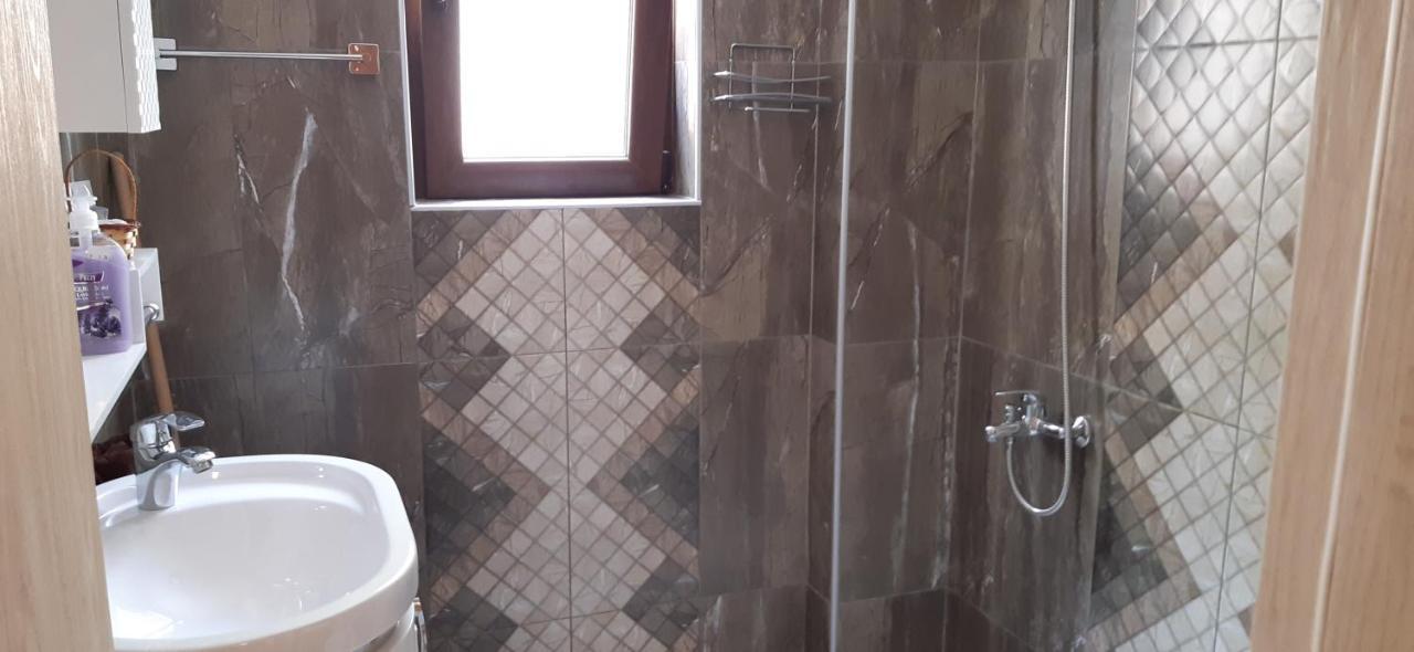 Апартамент Гето - 2 Комфорт เบโลกราดชิก ภายนอก รูปภาพ